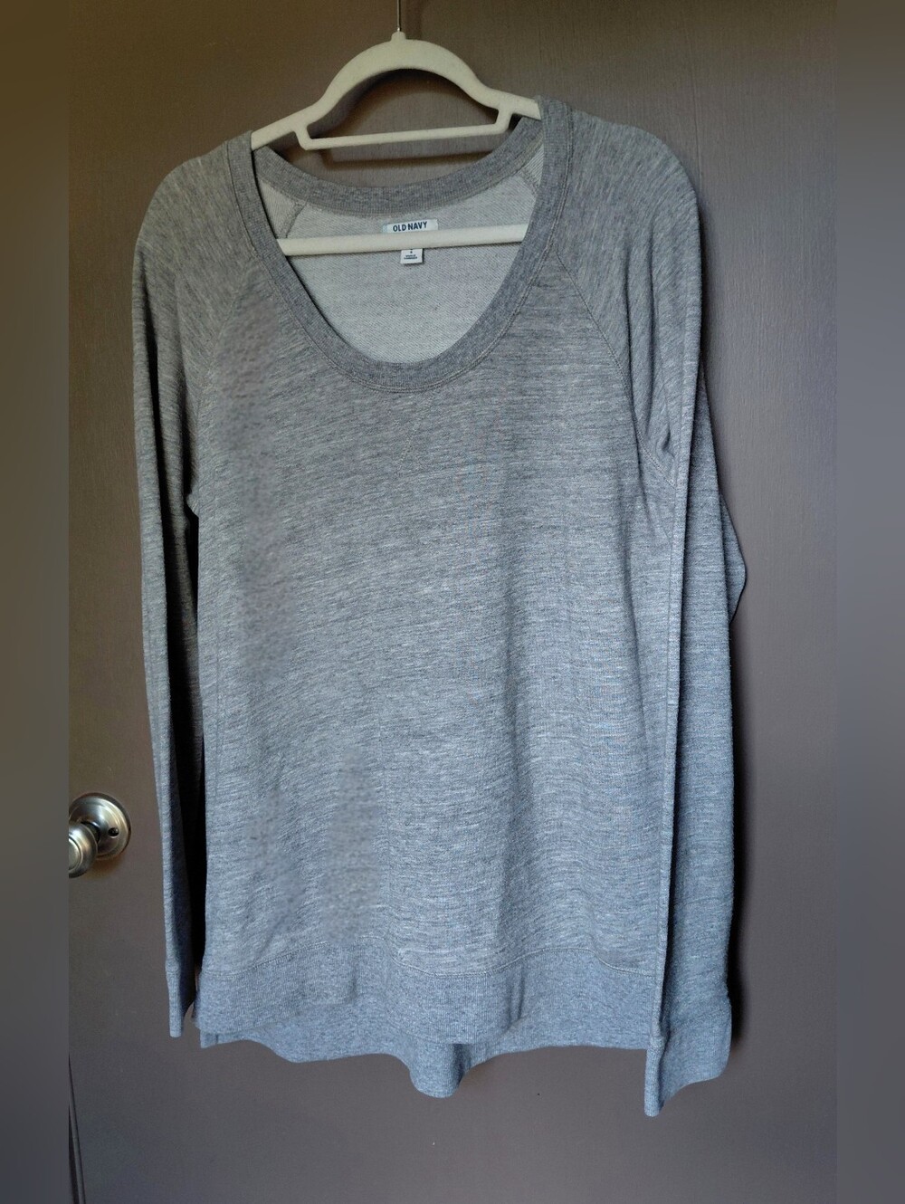 Old Navy Light Gray Crewneck Sweater